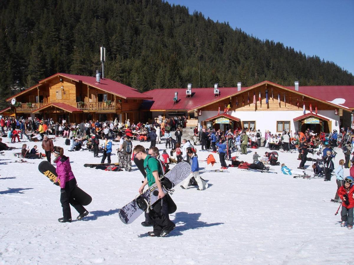בנסקו Skiing, Walking, Enjoying In Mountains מראה חיצוני תמונה